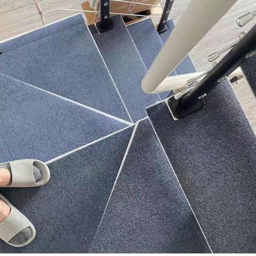 Heavy-Duty Fine-Striped Mat Designed for Interior Flooring